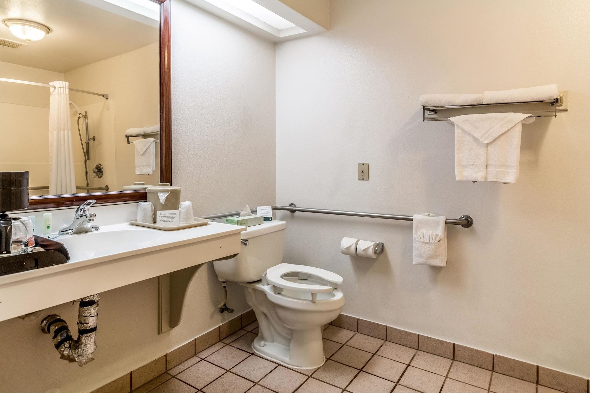 Quality Inn Fresno Near University Εξωτερικό φωτογραφία