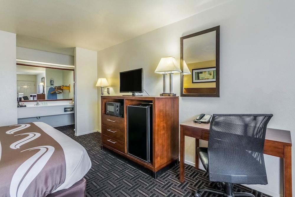 Quality Inn Fresno Near University Εξωτερικό φωτογραφία