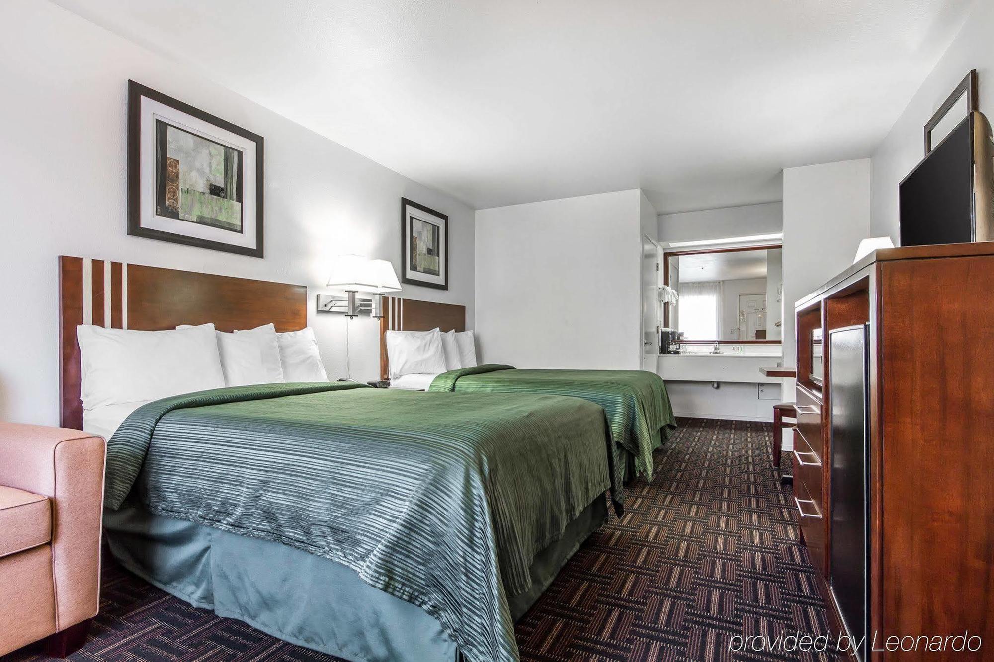 Quality Inn Fresno Near University Εξωτερικό φωτογραφία
