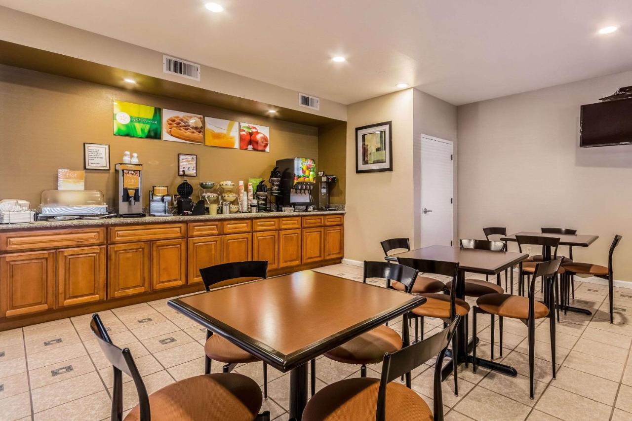 Quality Inn Fresno Near University Εξωτερικό φωτογραφία